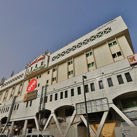 リヤード Oyo 150 アル ハムラ パレス アル アスワクアパートホテル エクステリア 写真